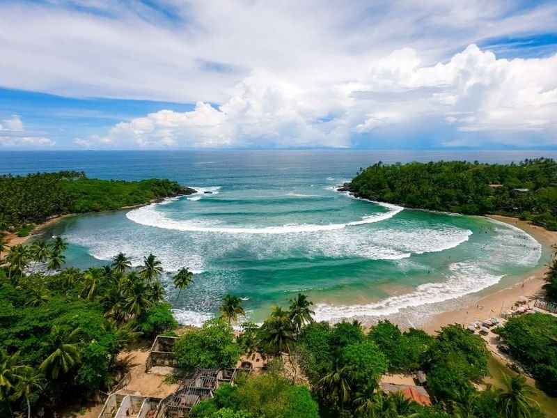 Hiriketiya Beach