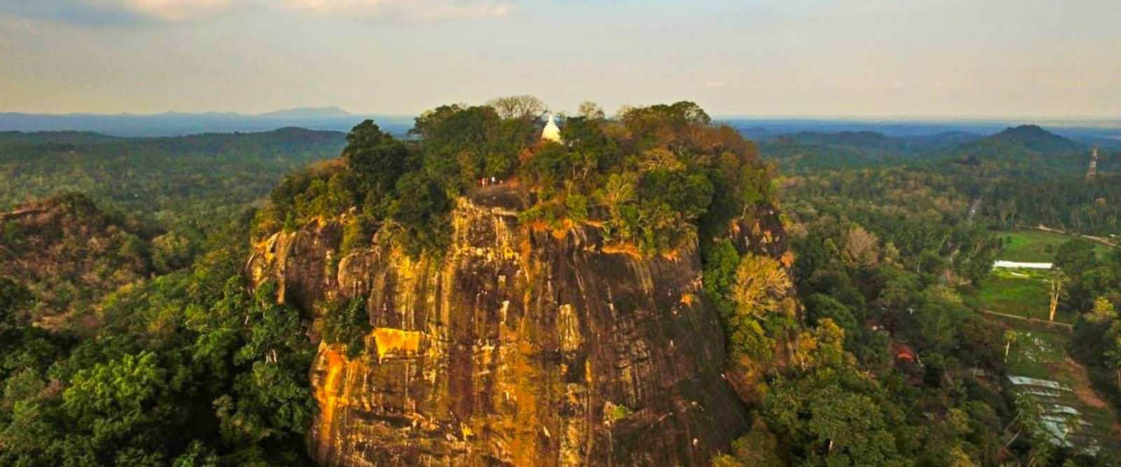 Mulkirigala Rock Temple – Distance 16KM